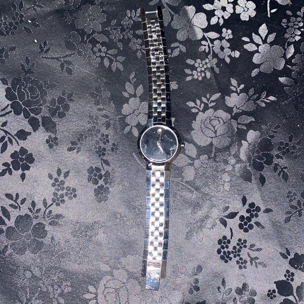 Movado Sapphire Crystal Ladies Stainless Steel Water Resistant Watch